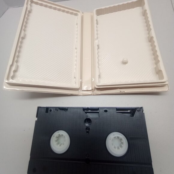 Lucy's Lost Episodes VHS Rare I Love Lucy Tribute Vintage Collectible - Picture 6 of 6